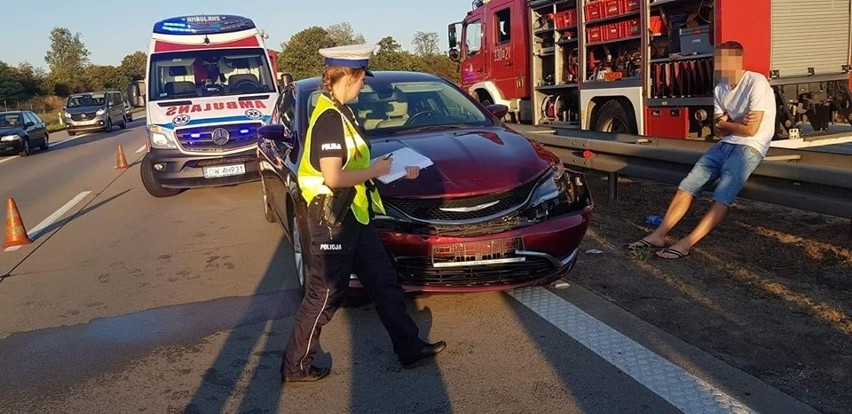 Wypadek na A4 pod Wrocławiem. Zderzenie czterech aut (ZDJĘCIA)