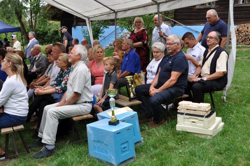 Święto Pszczelarzy w skansenie w Wygiełzowie