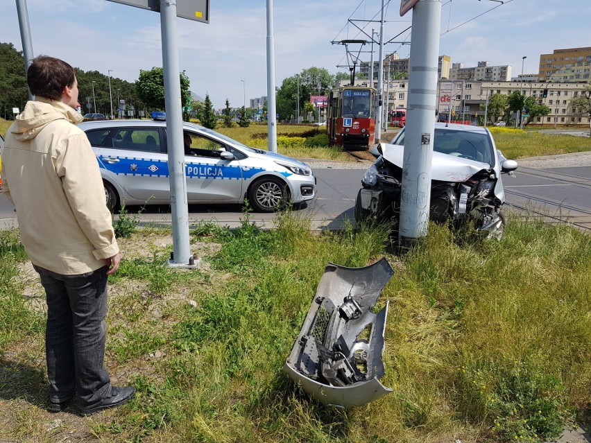 We środę (16 maja) przed południem na Placu Hoffmanna w...