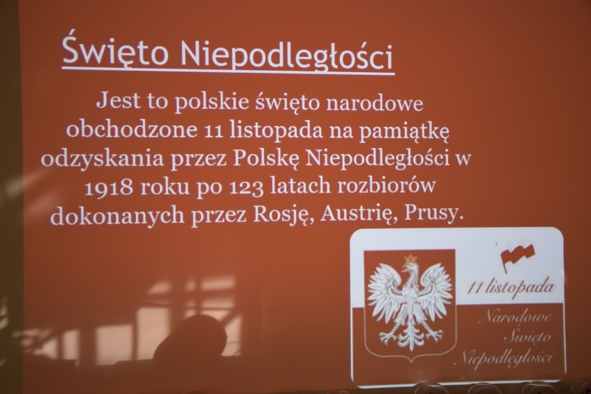 To była noc! W Radziejowie - między bibliotecznymi półkami, z konkursami, grami i krzyzówką