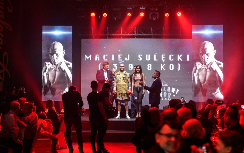 Maciej Sulęcki (24-0, 9 KO) pokazał się ze znakomitej strony...