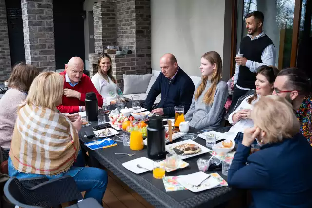 Rodzina Michała Zaleskiego podczas spotkania z dziennikarzami "Nowości"
