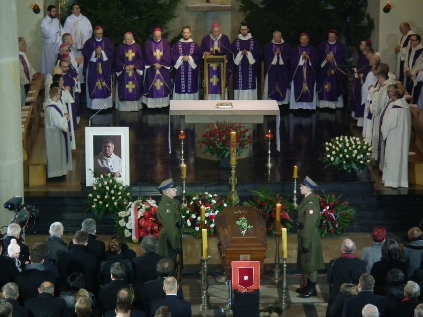 Pogrzeb ojca Jana Góry - środa 30 grudnia 2015