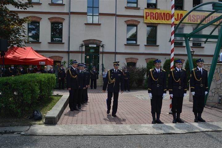 Stopień młodszego aspiranta uzyskało 112 absolwentów...