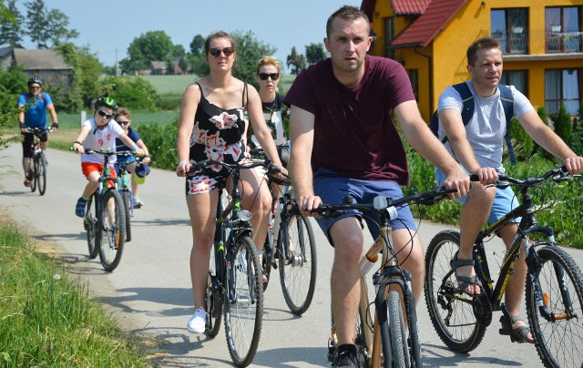 Turystyka rowerowa w Proszowicach jest popularna, tylko ścieżek dla rowerzystów brakuje