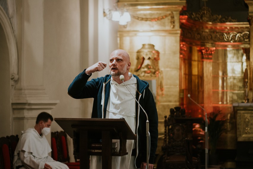 Znany dominikanin w Lublinie. Ojciec Adam Szustak prowadzi rekolekcje na Starym Mieście