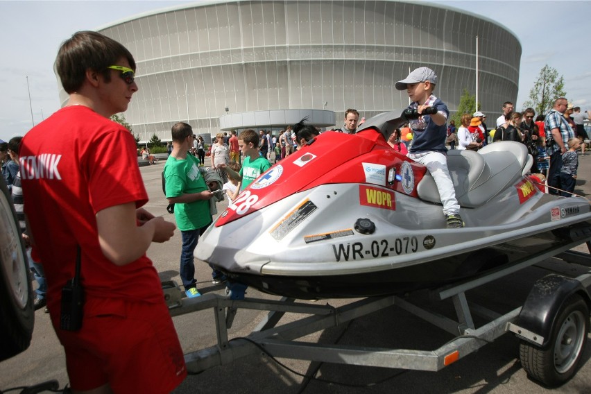 DZIEŃ DZIECKA NA STADIONIE MIEJSKIM WE WROCŁAWIU