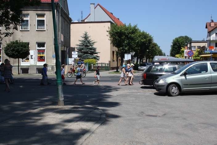 Oświęcim. Nikt nie ratował dziecka zostawionego w nagrzanym samochodzie [ZDJĘCIA]