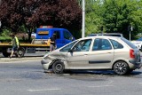 Wypadek i utrudnienia na dużym skrzyżowaniu przy wjeździe do Wrocławia [ZDJĘCIA]