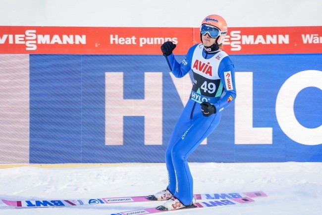 Dawid Kubacki wygrał w Lillehammer konkurs PŚ.