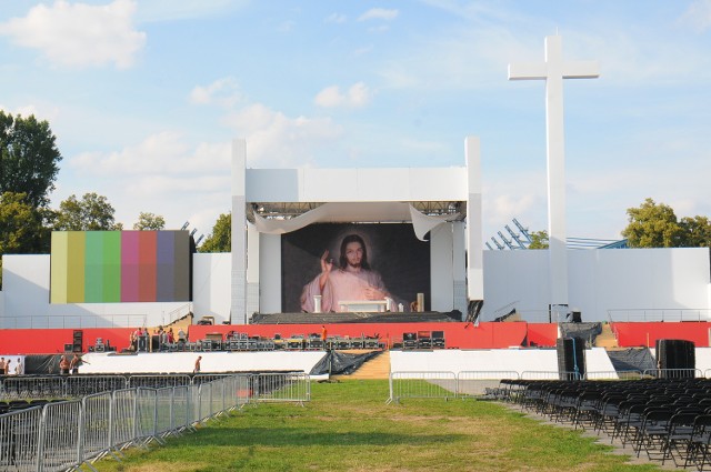 ŚDM w Krakowie. Ołtarz na Błoniach