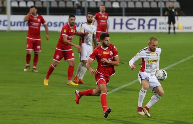 04.11.2020. Zaległy mecz Fortuna 1. Ligi: Zagłębie Sosnowiec - Resovia.Zobacz kolejne zdjęcia. Przesuwaj zdjęcia w prawo - naciśnij strzałkę lub przycisk NASTĘPNE