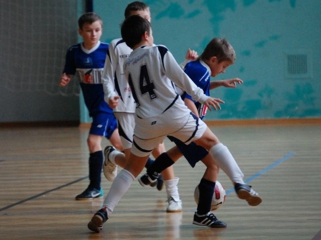 W półfinale doszło do wewnętrznej rywalizacji dwóch zespołów Stali Rzeszów.