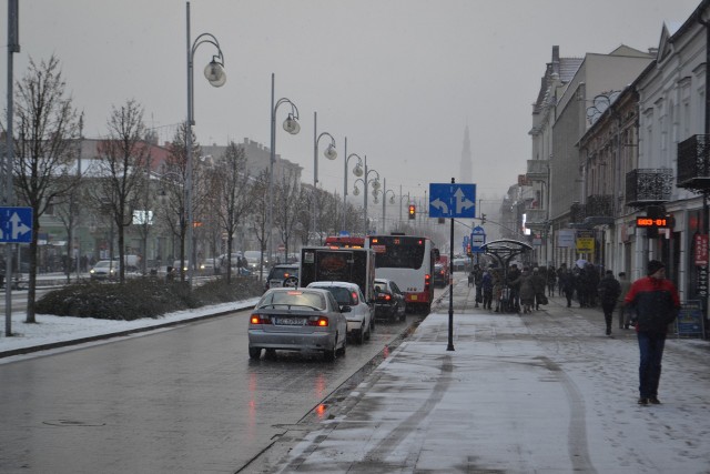 Opady śniegu w Częstochowie 3 stycznia 2019.