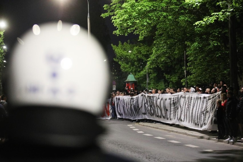 Ile może kosztować spadek Wisły z ekstraklasy? Klub czeka katastrofa ekonomiczna. Miasto musi utrzymać największy stadion w I lidze