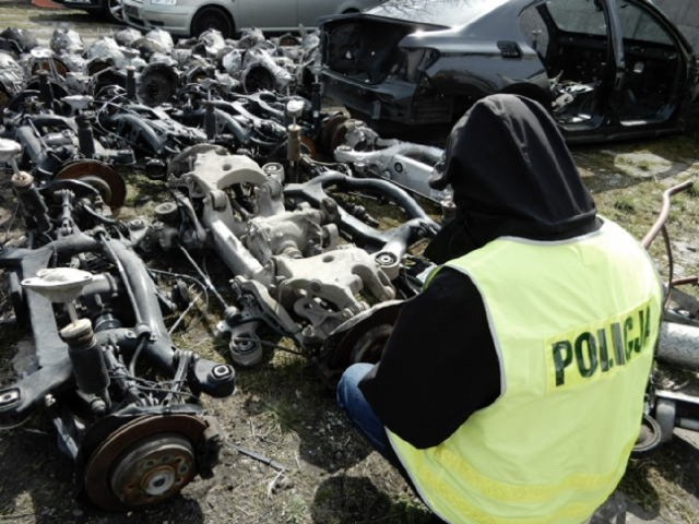 Pasera interesowały wyłącznie auta bmw.