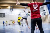 Rozwój kobiecej drużyny Bukowsko-Dopiewskiego Klubu Piłki Ręcznej. Łączy ich pasja do sportu i walka do ostatniego gwizdka