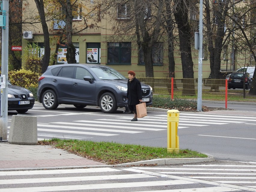 Tak wygląda niebezpieczne przejście przez ul. Zwierzyniecką.