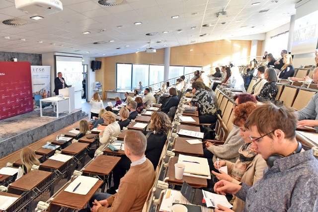 Centrum Innowacji Erasmus+ InnHUB Łódź, mające biuro w Centrum Współpracy Międzynarodowej Politechniki Łódzkiej, rozpoczęło swoją działalność spotkaniem zorganizowanym dla instytucji z regionu łódzkiego.