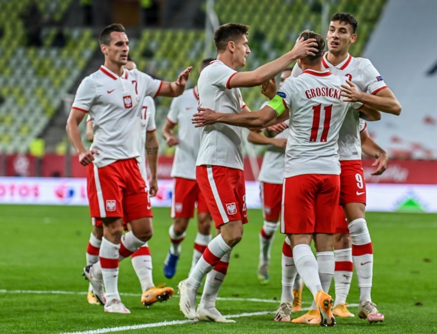 Polska - Finlandia 5:1. Zobacz gole na YouTube (WIDEO). Skrót meczu. Kamil Grosicki, Krzysztof Piątek i Arkadiusz Milik z golami. ZDJĘCIA