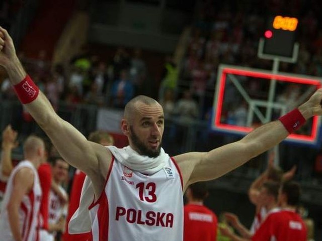 Marcin Gortat z kolegami z Washington Wizards już się cieszą na Polską Noc w NBA. Będą mieli solidne wsparcie w meczu z Sacramento Kings.