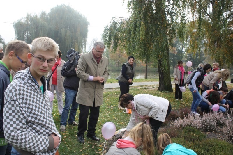 Impreza rozpoczęła się na kluczborskim Rynku. później...