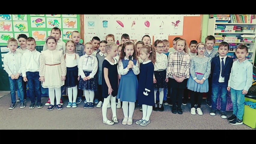 Dzieci ze szkoły w Słupi uczciły Narodowy Dzień Pamięci...