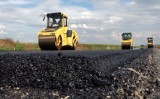 Trzy ważne drogi w gminie Kije doczekają się remontów.  Zyskają Gołuchów, Kliszów i Umianowice