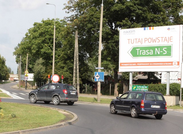 Budowa trasy N-S w Radomiu już się zaczęła. W poniedziałek władze Mazowsza przekażą dofinansowanie na tę inwestycję.