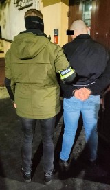 Ukradł torebkę 73-letniej kobiecie na ul. Wróblewskiego Kilka godzin później wpadł w ręce policji 