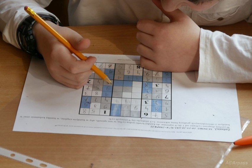 Otwarte Mistrzostwa Sudoku w Kozienicach. W I LO po raz dwunasty młodzież łamała sobie głowę. Kto był najlepszy? [ZDJĘCIA]