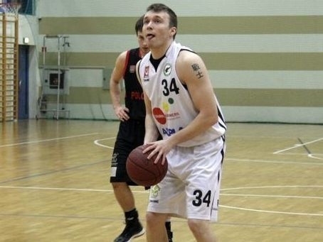 Maciej Niedbalski zdobył osiem punktów dla Sokoła.