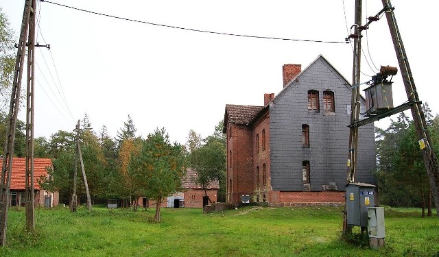 Dom Latarników obecnie jest ruiną