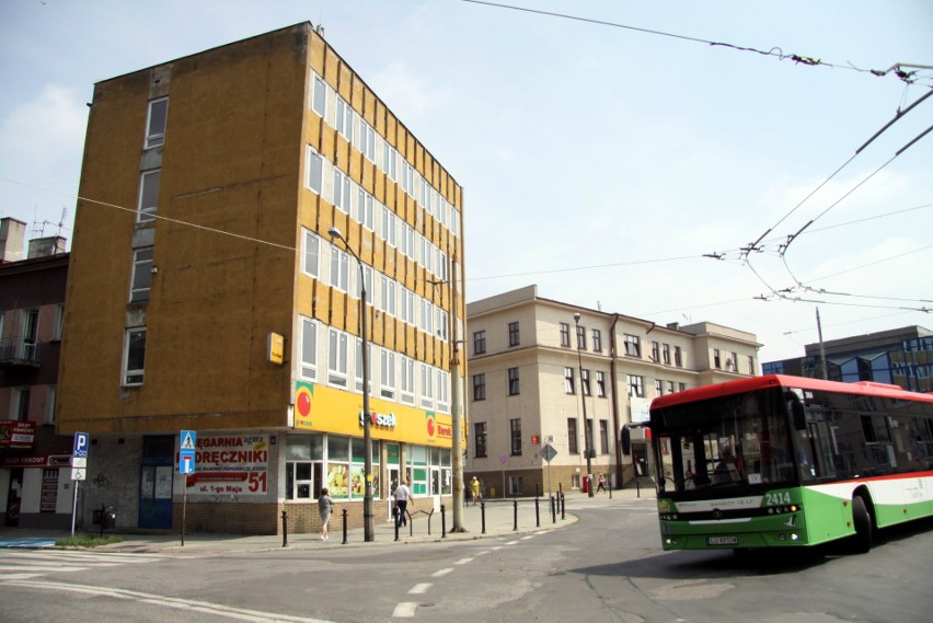 Komornik licytuje budynek przy ul. 1 Maja w Lublinie. Co powstanie w miejscu dawnego hotelu? 