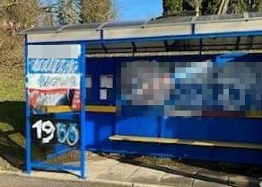 Wandale zniszczyli przystanek autobusowy w gminie Kocmyrzów-Luborzyca