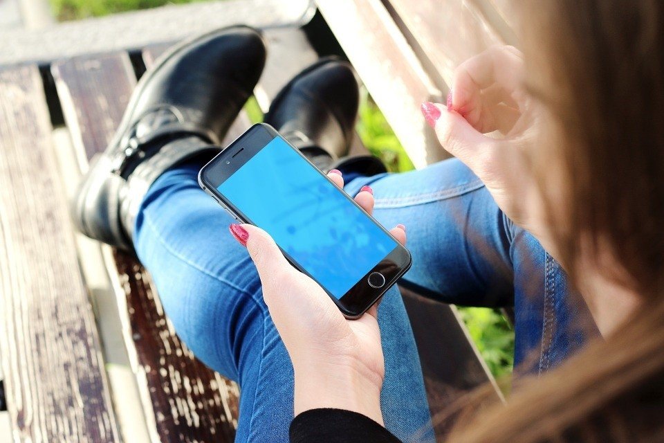 Jak ubiegać się o nadpłatę za telefon po zakończeniu umowy? [Plus, Play,  T-Mobile, Orange] | Gazeta Pomorska