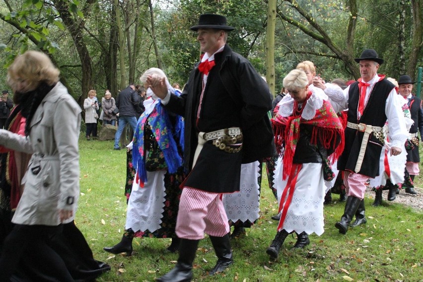 Wystawa "Z Góry Kalwaryjskiej" w Parku Miejskim w Kalwarii...