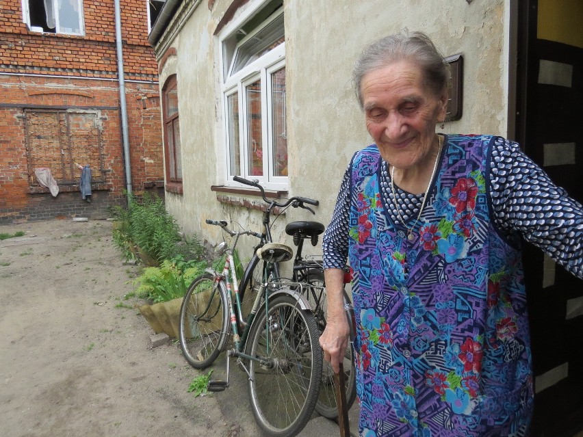 Najstarsza aleksandrowianka boi się, że dach domu runie [zdjęcia]