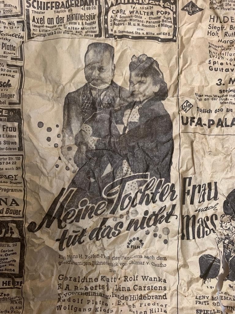 Listy przewozowe, rachunek z mleczarni, gazety z pochwałą führera - ciekawe znalezisko w sklepie ogrodniczym w Słupsku