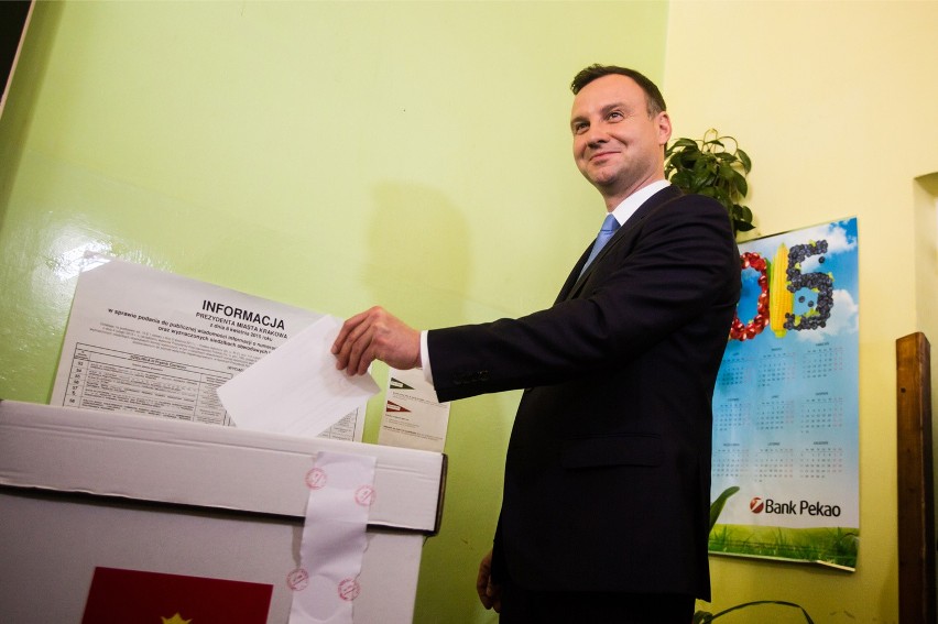 Andrzej Duda głosował z rodziną