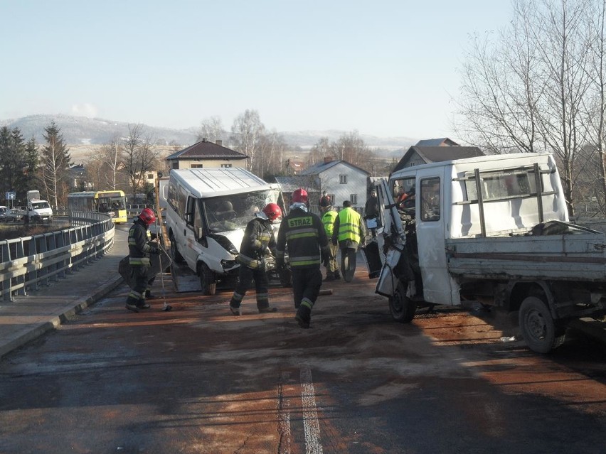 Wypadek w Żywcu: 12 osób rannych
