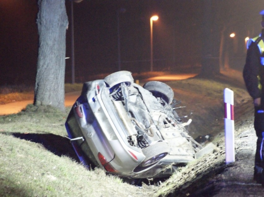 W sobotni wieczór na drodze krajowej pomiędzy Grodziskiem...