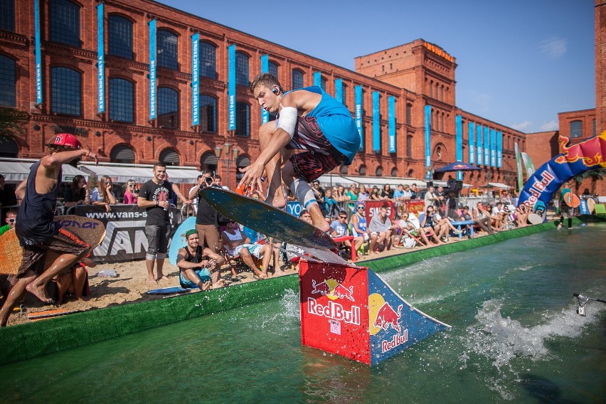 Zawody Red Bull Skim It na plaży w Manufakturze [ZDJĘCIA]