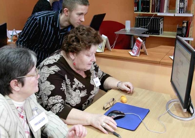 Polkowicka biblioteka już teraz jest dobrze wyposażona w sprzęt komputerowy, a będzie jeszcze lepiej.