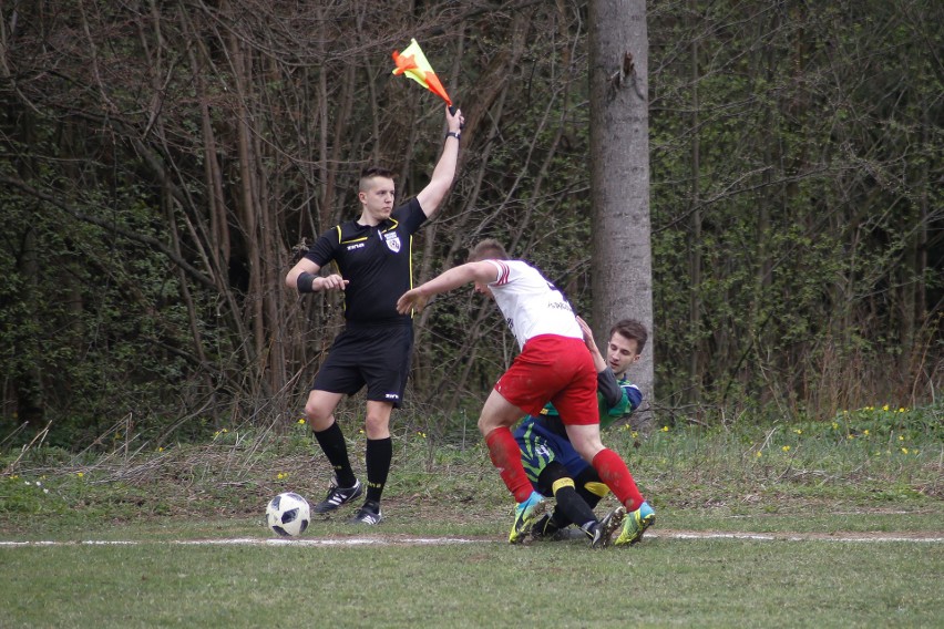 W B-klasie (na Podkarpaciu nie ma C-klasy) arbiter główny...