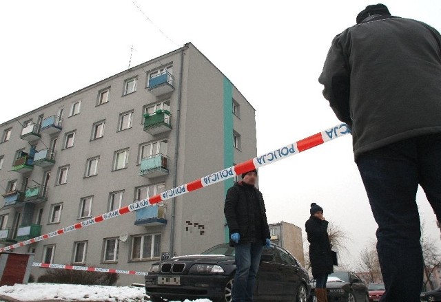 Policja na ulicy Pomorskiej w Kielcach.