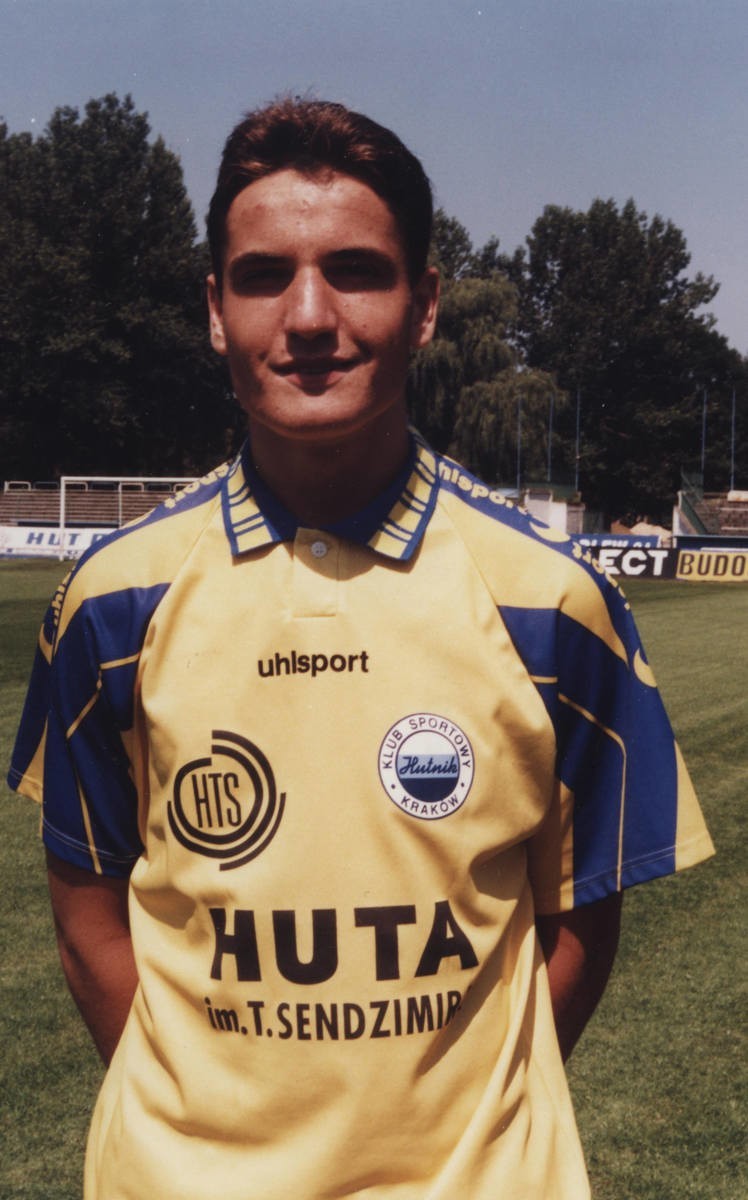 W Hutniku rozegrał łącznie 54 mecze w II lidze (wtedy...