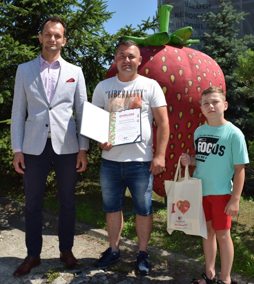Puławy: Znamy zwycięzcę "Konkursu na najdorodniejszą truskawkę Sezonu Truskawkowego 2021"