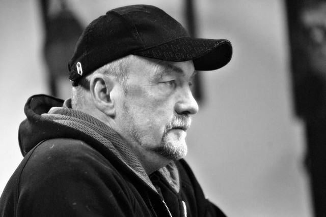 Andrzej Gmitruk nie żyje. Trener czołowych pięściarzy zginął w pożarze domu. Miał 67 lat [ZDJĘCIA]