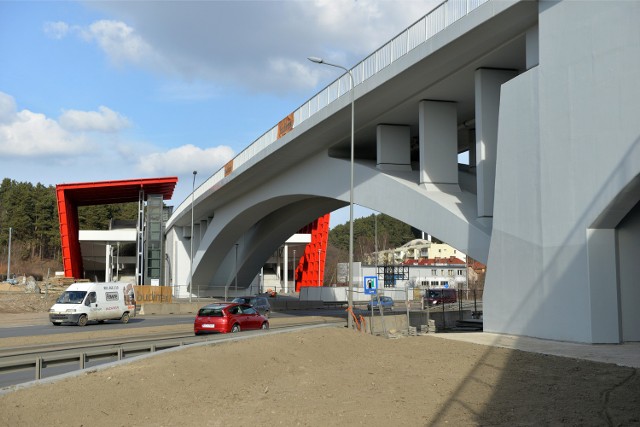 Ogłoszenie przetargu na przewoźnika ma nastąpić "jeszcze w tym półroczu"